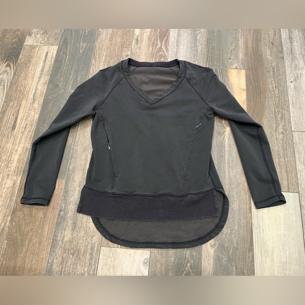 Lululemon After Asana Pullover black/ dark gray size 4